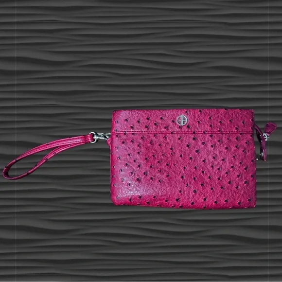 Giani Bernini Embossed Faux Ostrich Crossbody/Wristlet Clutch/Wallet - Picture 7 of 9